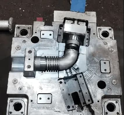 SINGLE CAVITY INJECTION MOLD FOR HIGH HOSE thumb 2